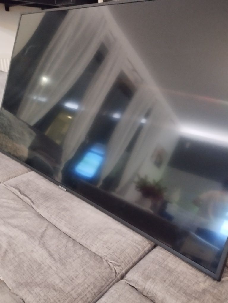 Telewizor Samsung AU7100 UHD