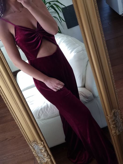 Bordowy długi welurowy kombinezon z szerokimi nogawkami na imprezę L