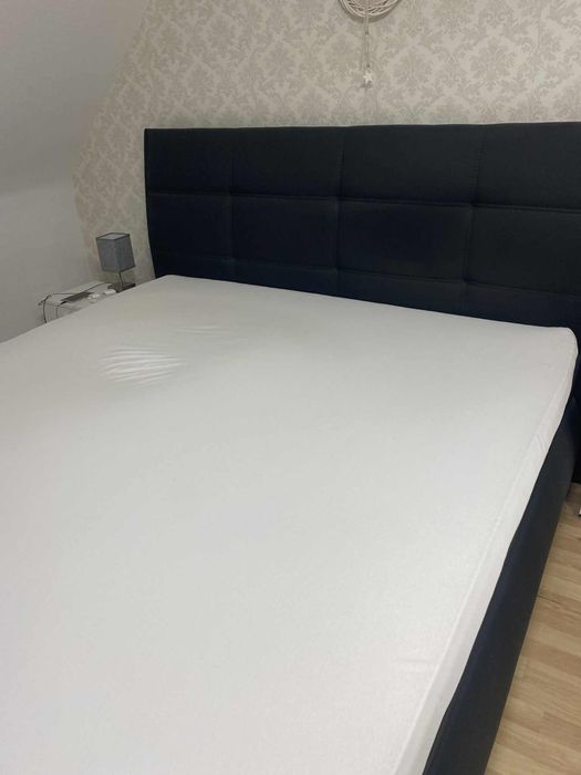 Duże łóżko sypialniane 200x180 cm z pojemnikiem – stan bardzo dobry