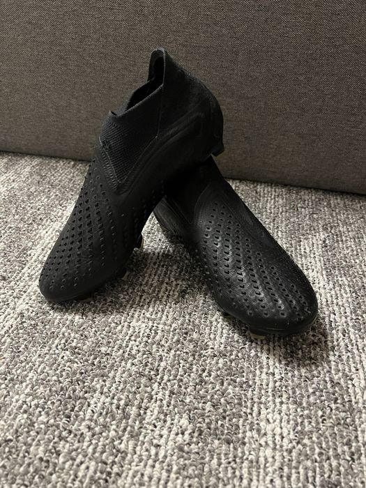 бутсы Adidas Predator Accuracy+ FG