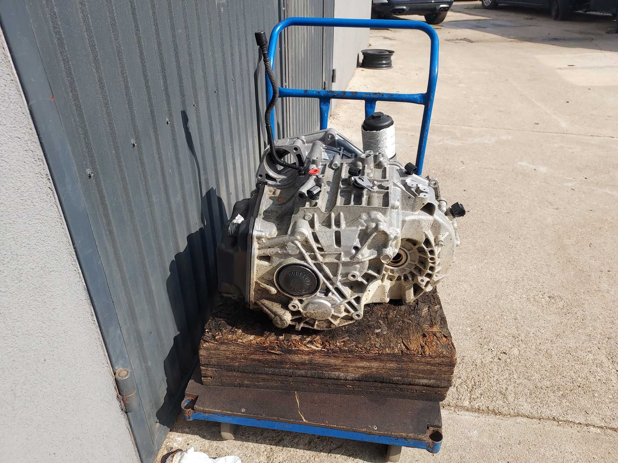 Skrzynia Biegów Automat DSG UTS 2.0 TDI  VW T6 LIFT T6.1