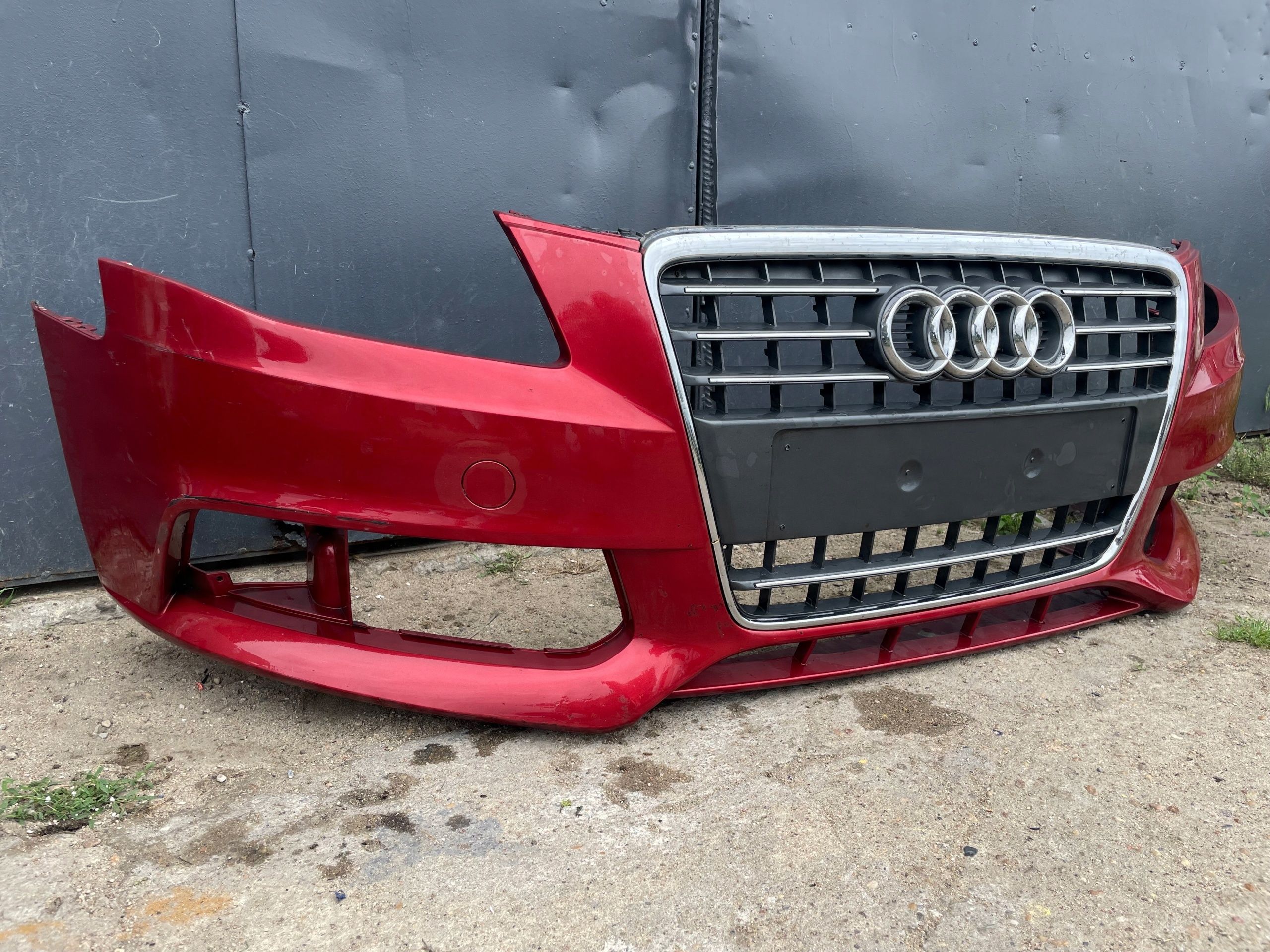 Audi A4 B8 zderzak przód przedni