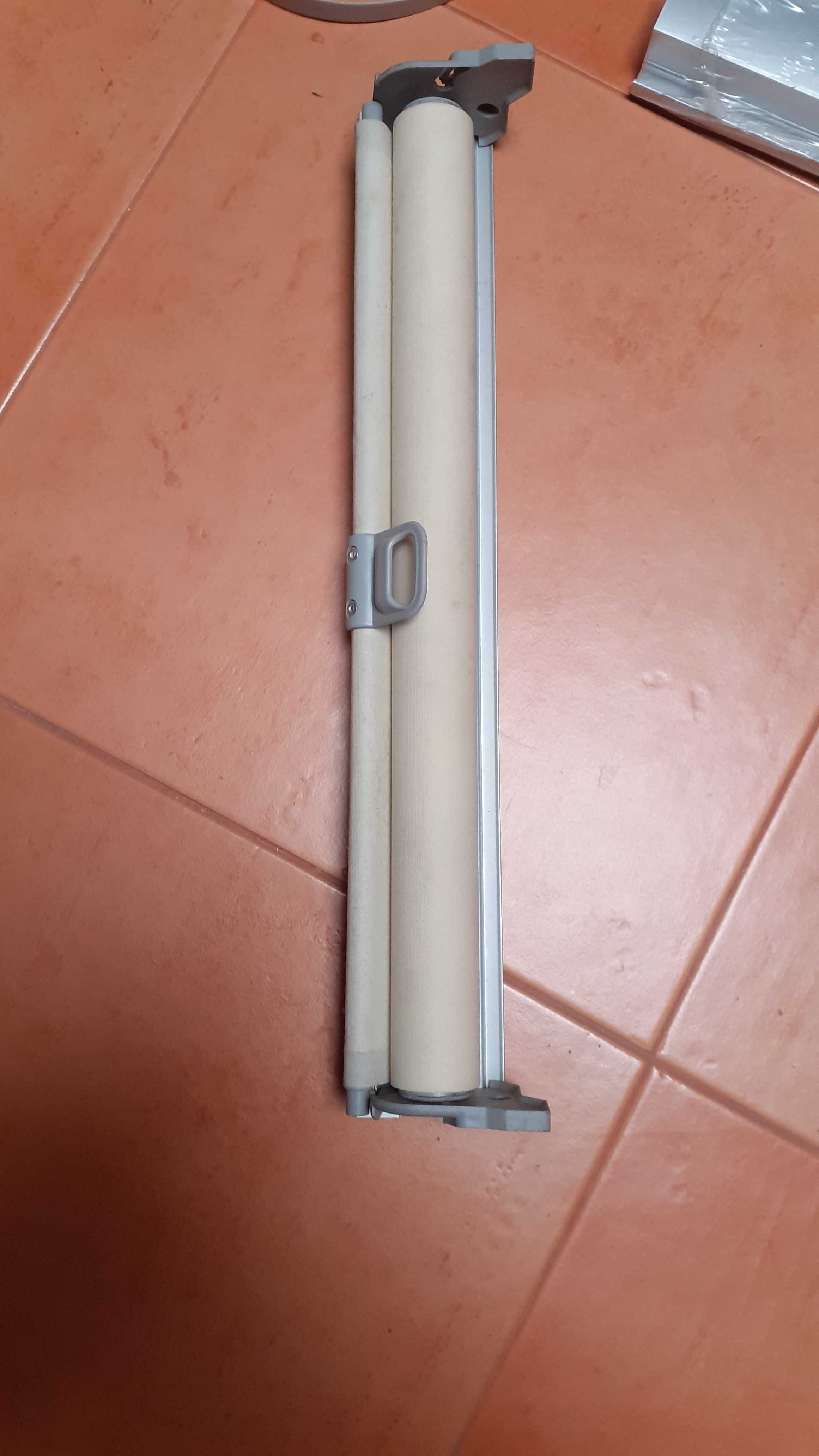 Cortina para janela Velux 40cm