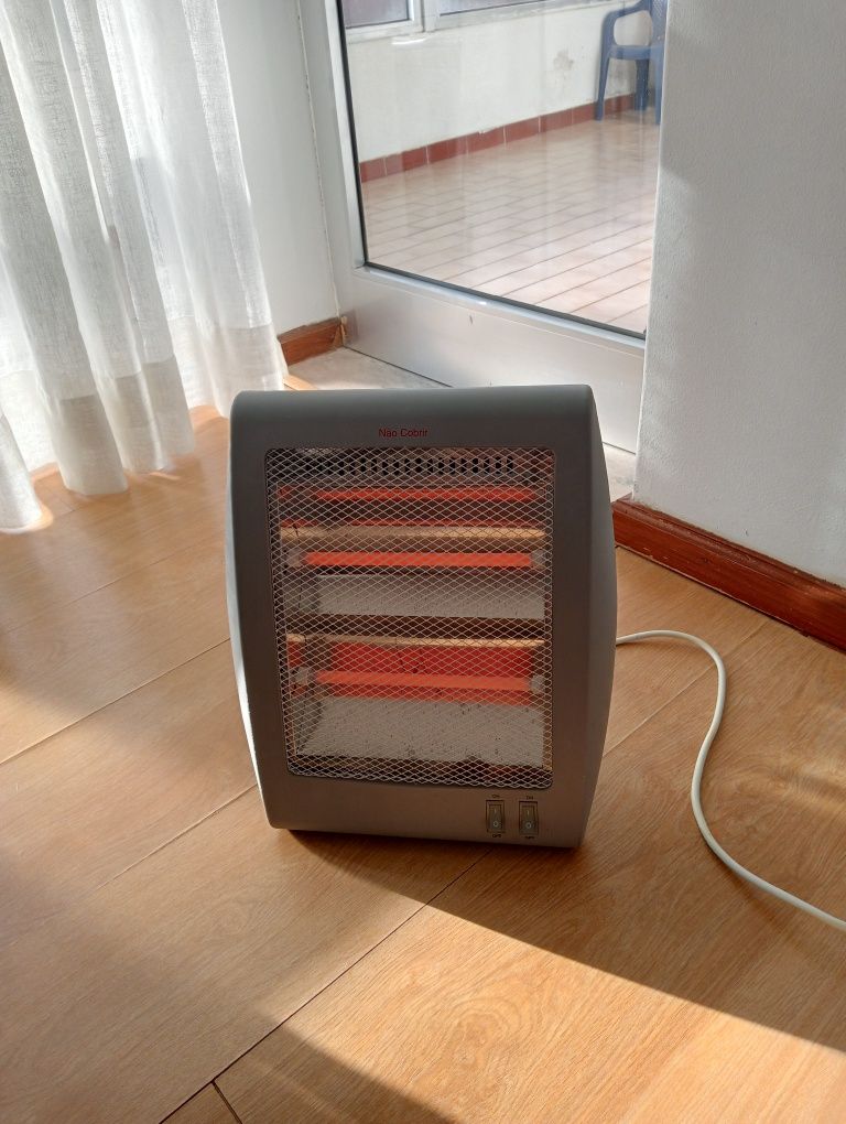 Aquecedor elétrico a funcionar bem