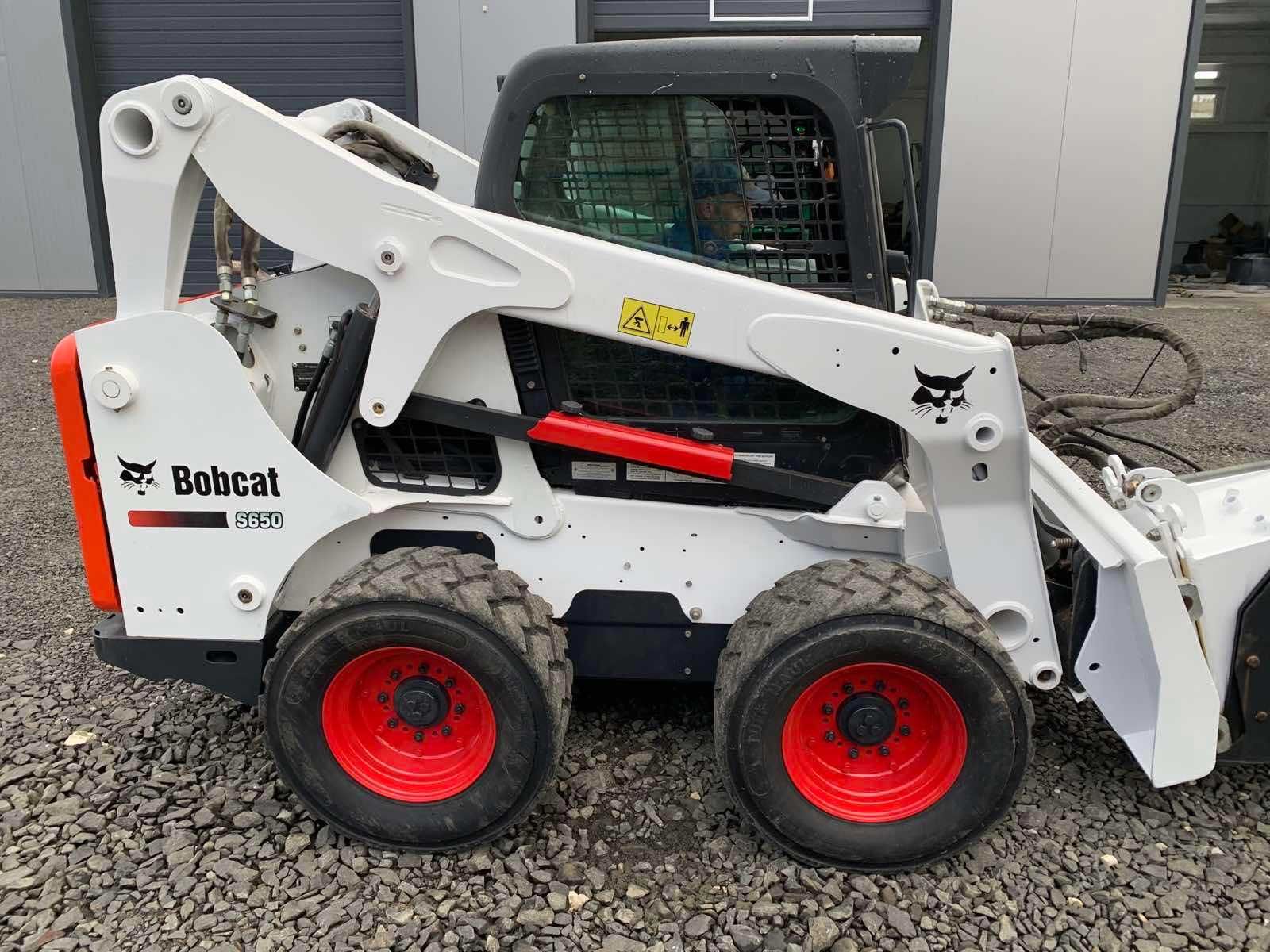 Послуги Оренда Міні-навантажувача BOBCAT Услуга Аренда мини-погрузчика