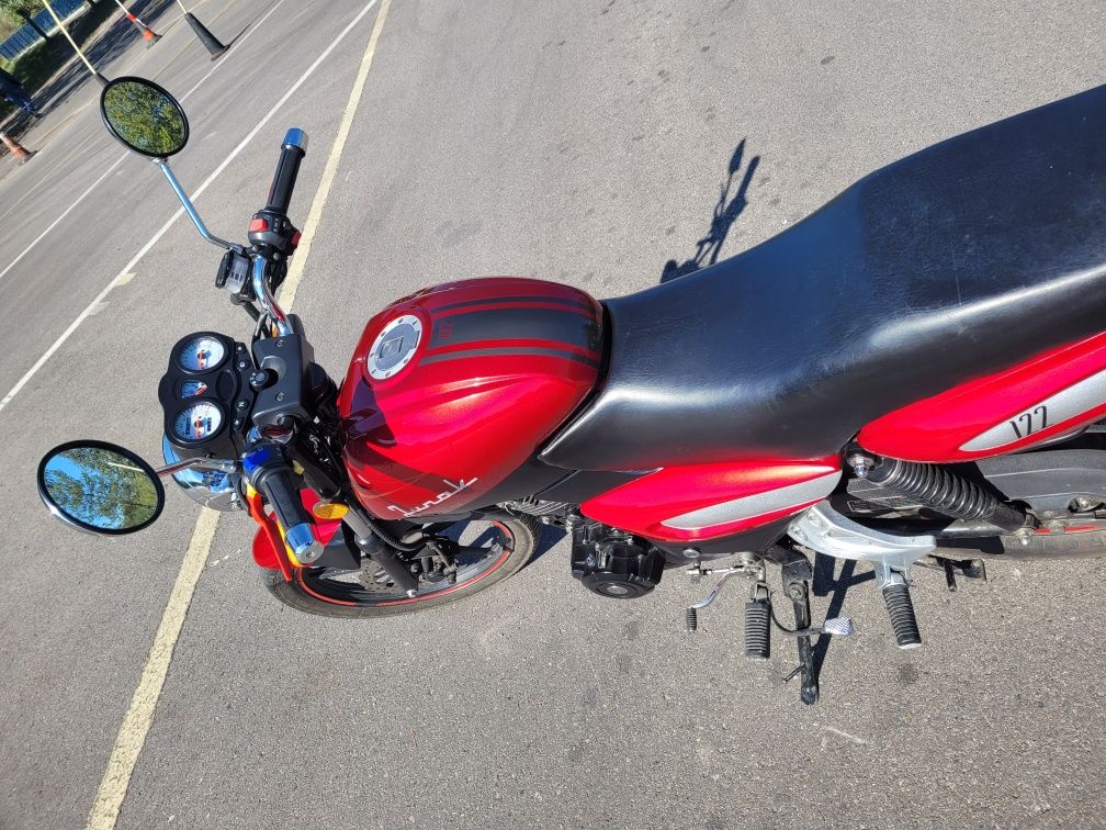 Motocykl Junak 122F pojemność 125mc3