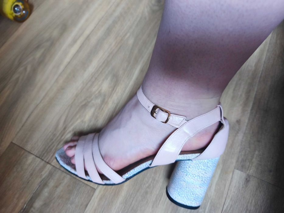 Sandały damskie skórzane