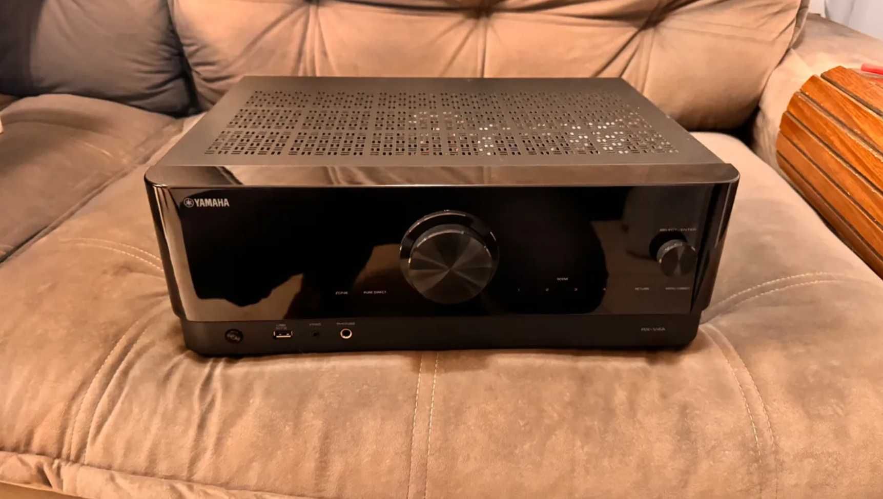 Yamaha RX-V4A - amplificador com streamer