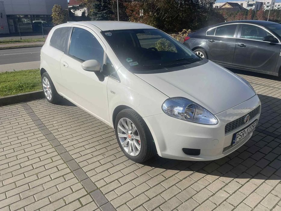 Fiat Grande Punto Fiat Grande Punto 1.3L 75KM VAT-1 Webasto Wygłuszony Hak