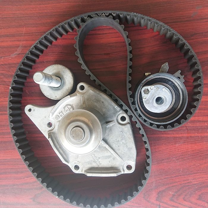 комплект ГРМ Gates + помпа на Renault,nissan,dci1.5 k9k,дизель.