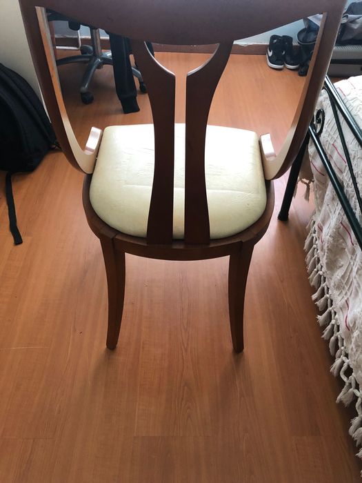 4 Cadeiras de sala em bom estado