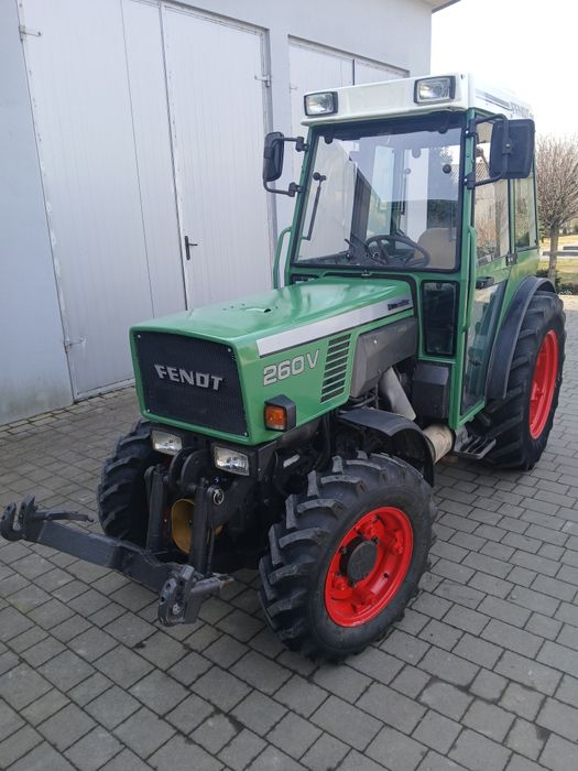 Ciągnik sadowniczy sadownik Fendt Farmer 260V