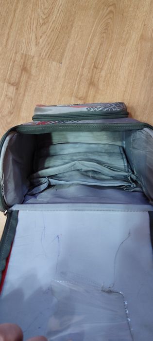 Рюкзака Olli для молодшого шкільного віку посилена жорсткими вставками