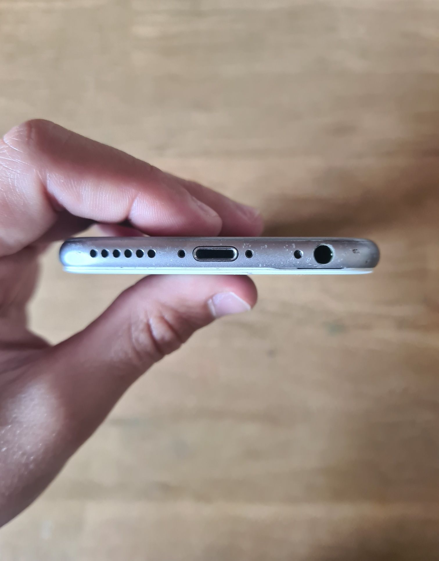 IPhone 6 Nietestowany. Urlop od 9 sierpnia do 15