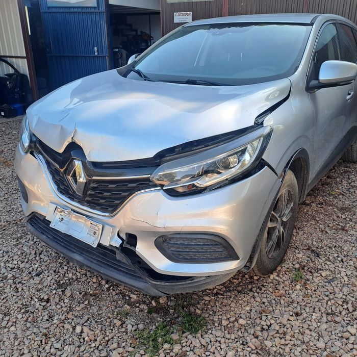 Lekko uszkodzony  renault kadjar niski przebieg