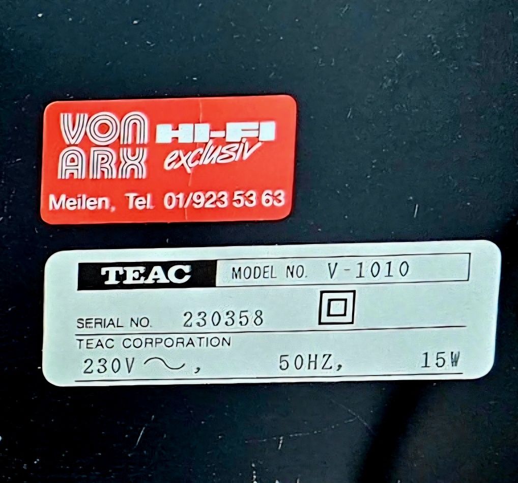 Magnetofon TEAC V-1010