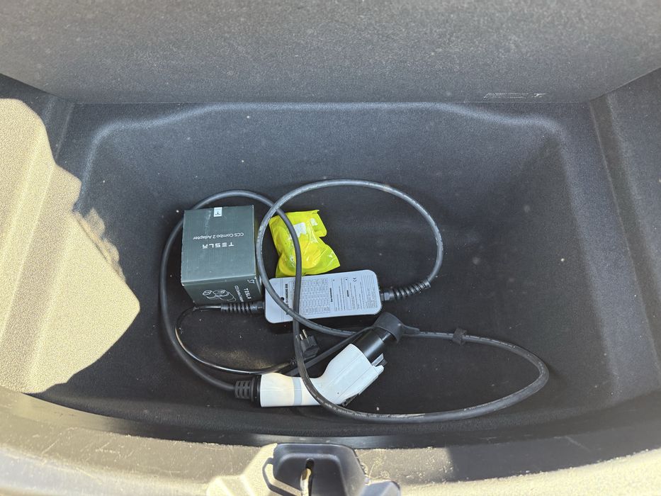 Tesla model 3 2019 dual motor 75 kWt 3,9с/100