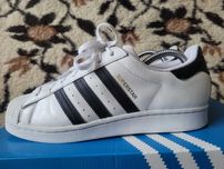 Ekstra sportowe trampki Adidas Superstar r.42 wkł.26,5 cm świetny stan