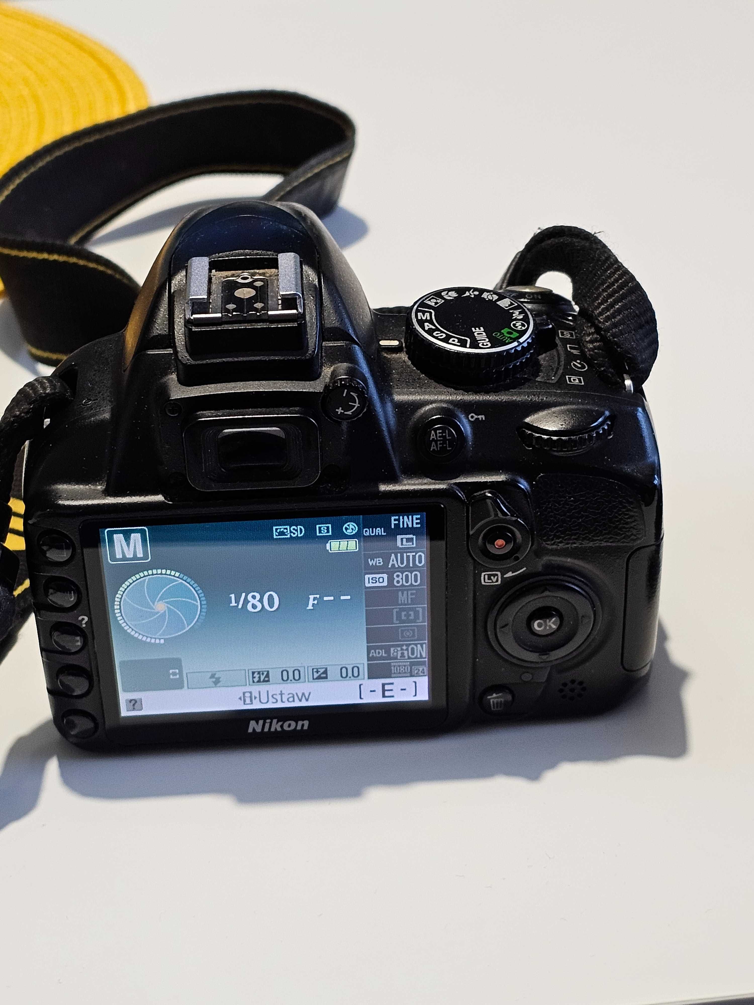 Aparat NIKON D3100