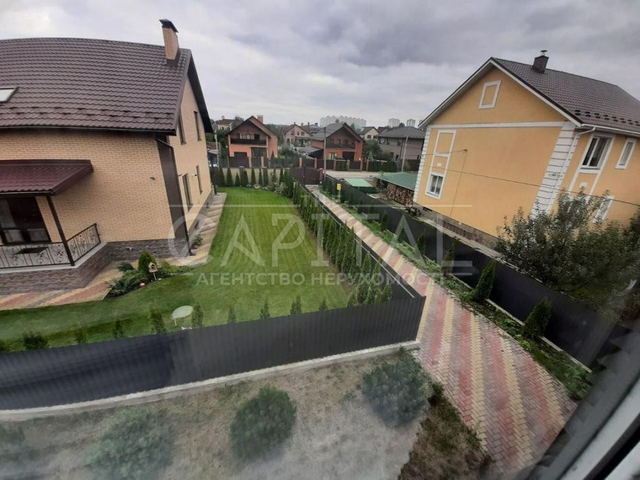 Продаж Будиноку, вул. Симоненка , Гатне