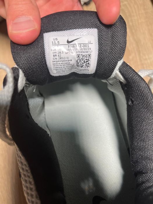 Nike air zoom vomero 5