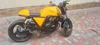 Honda CB400 cafe racer