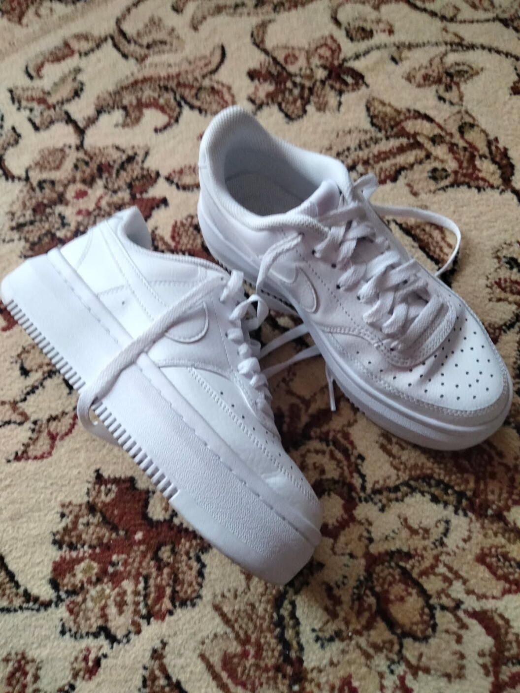 buty Nike jak nowe r. 36.5 (wkładka 23 cm)