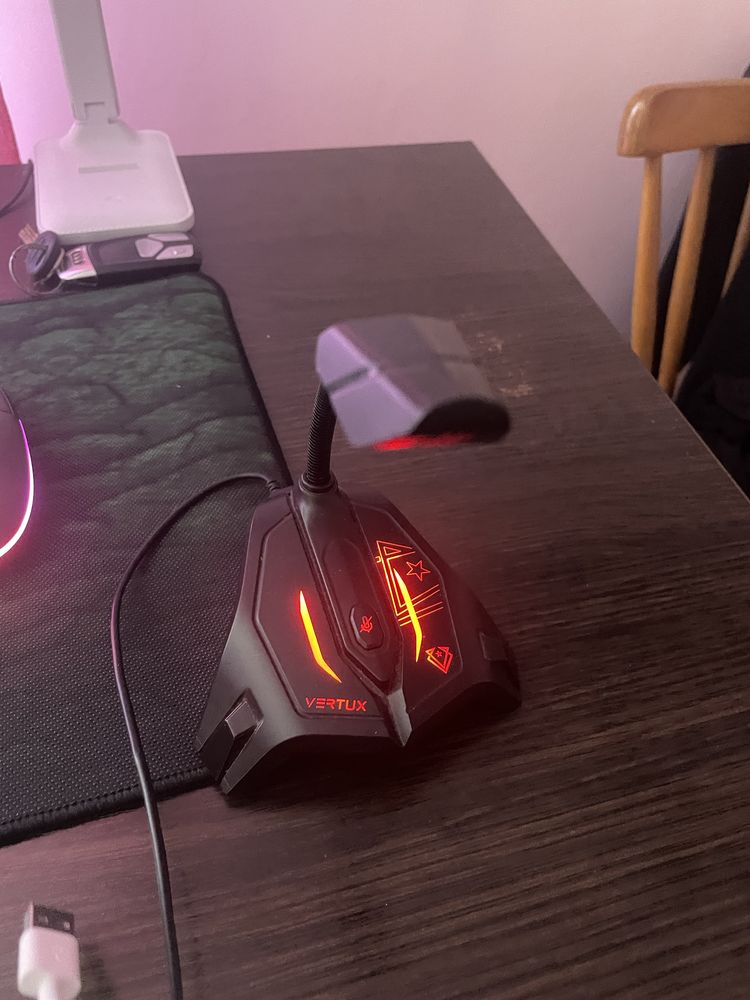 Мікрофон Vertux Streamer-2 LED, USB Black