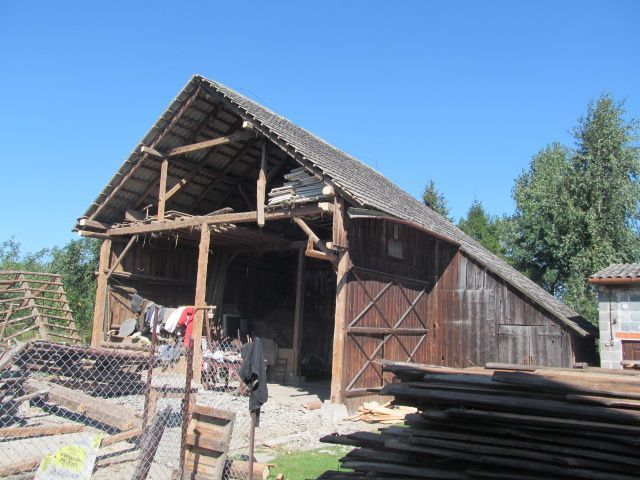 Skup i rozbiorki stodół, wymiana desek skup starego drewna stodoła