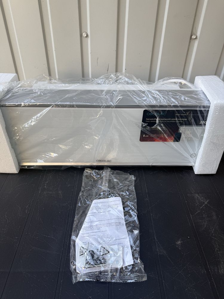 Cecotec Ceramiczny grzejnik ścienny Ready Warm 5350 / 2000W