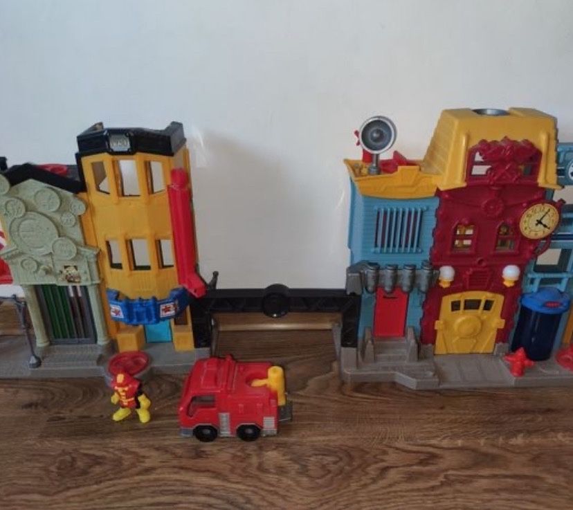 Imaginext Miejskie Centrum Ratunkowe