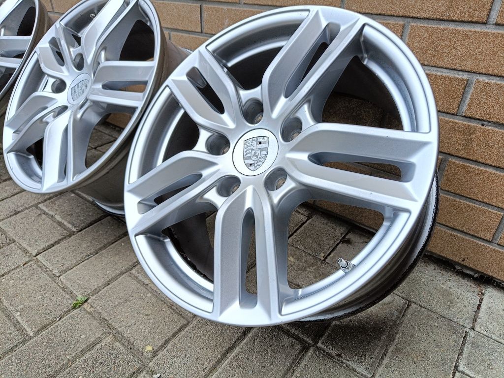 Felgi Aluminiowe 18 Cali 5x130 8Jx18H2 ET53 Porsche Cayenne S WYSYŁKA