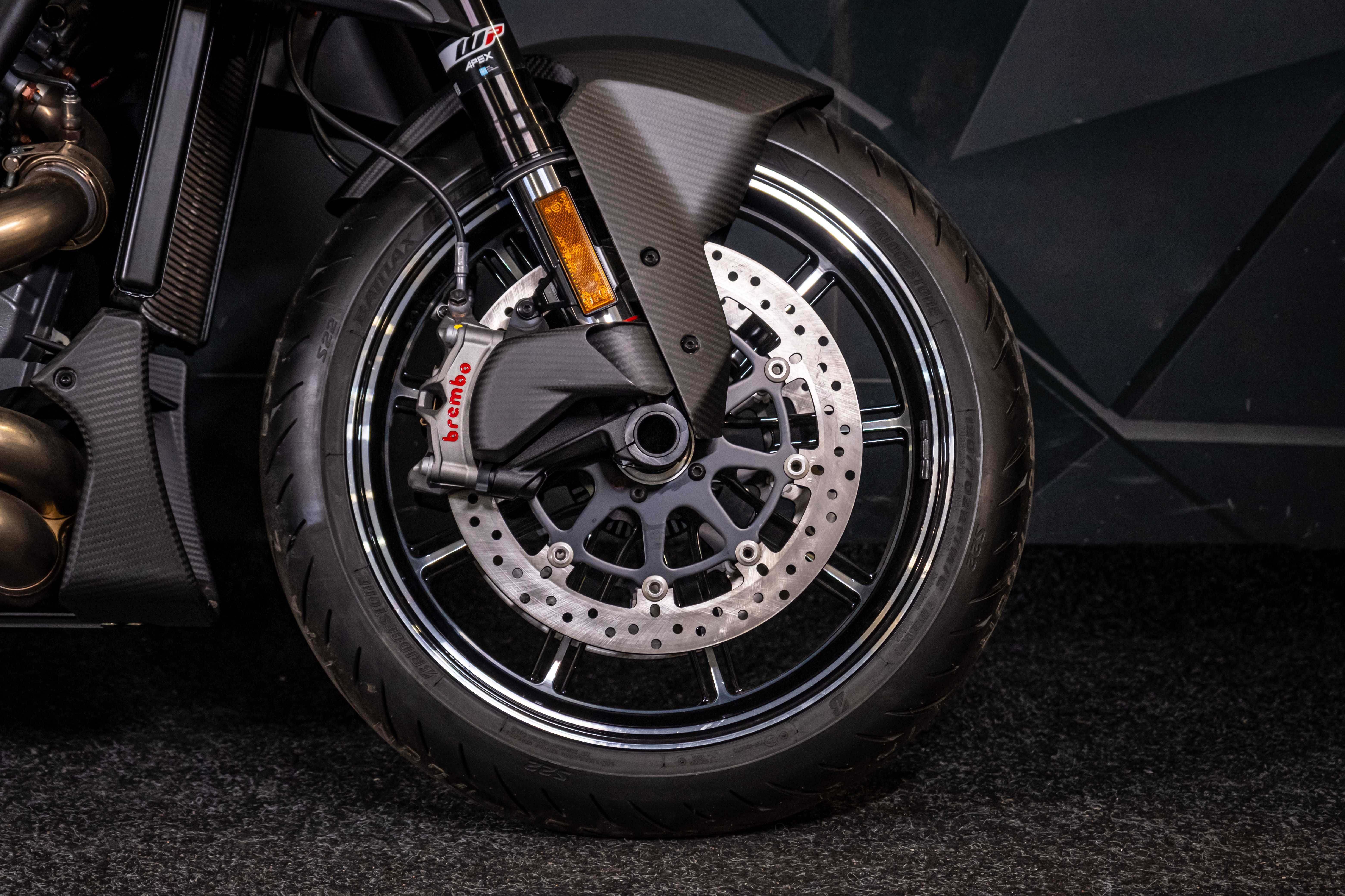 KTM Super Duke 1300R BRABUS 2022