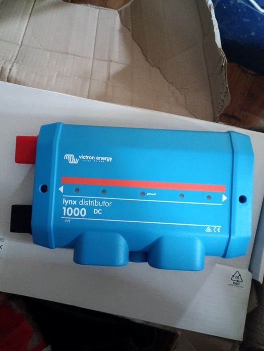 Модульна я шина постоянного тока с 4 гнёздами