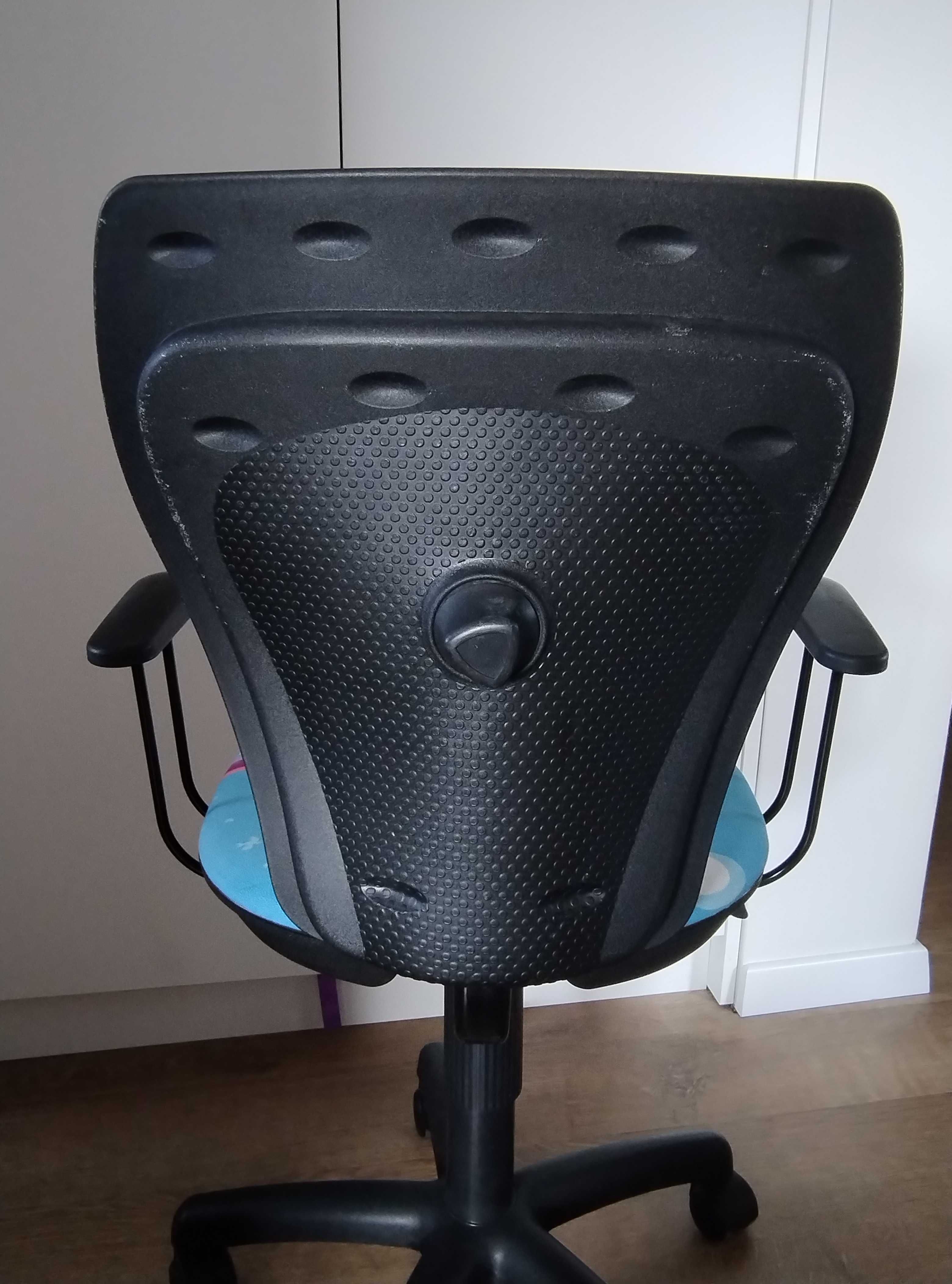 Krzesło obrotowe z motywem jednorożca