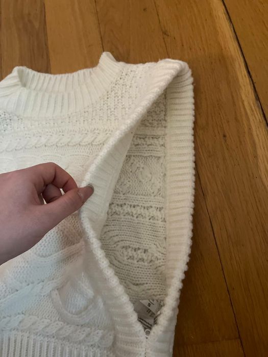 Вязаный жилет,тёплый