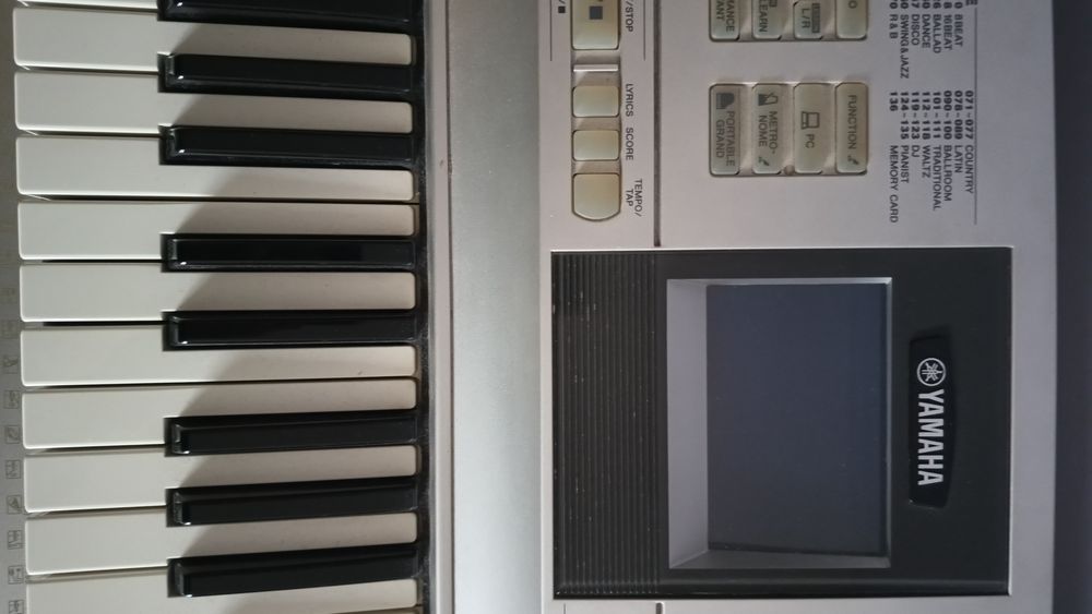 Keyboard Yamaha DGX 350