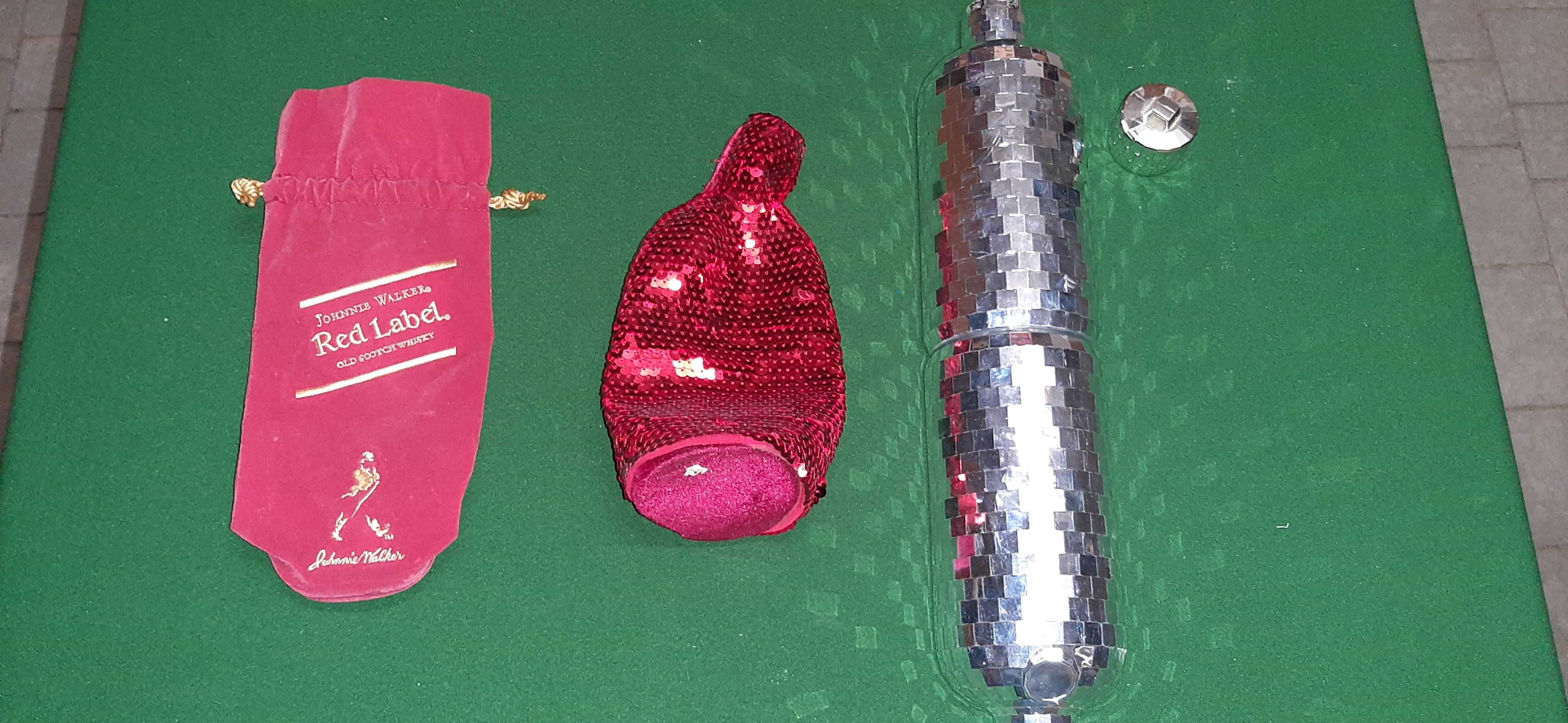 Absolut Limited: disco Bing Bling, sukienka i Red Label 700 ml, 3 szt.