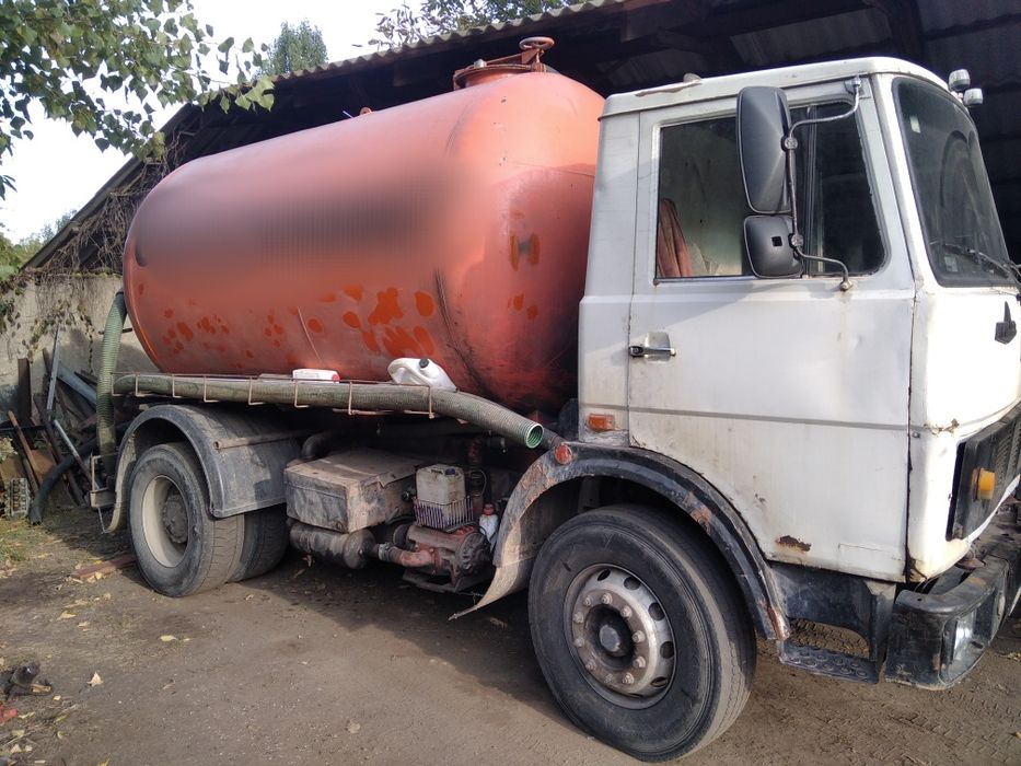 Викачка ям і туалетів, діжка 4 і 12 кубів асенізатор
