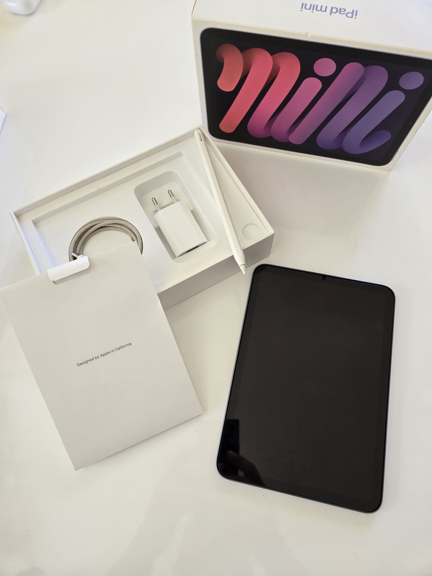 Ipad Mini 6 geração, 100% funcional com caixa, capas, pencil e teclado