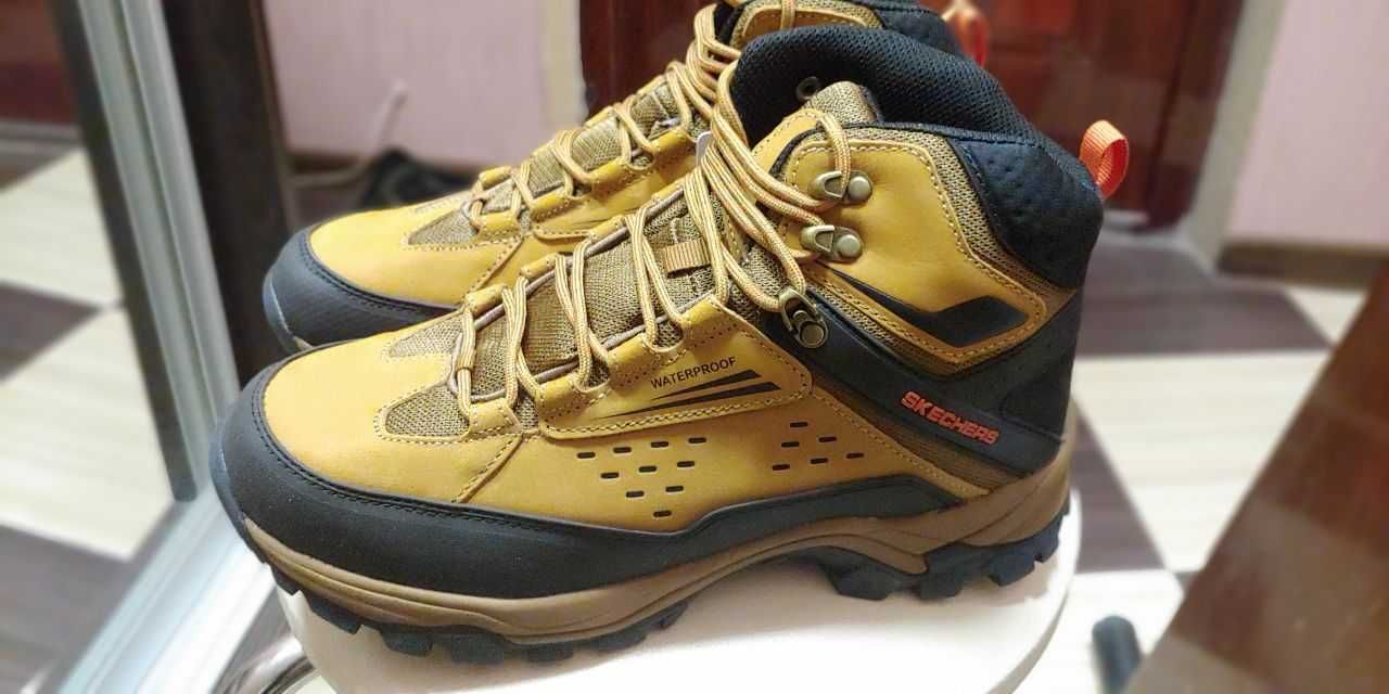 Кросівки Черевики Ботинки SKECHERS