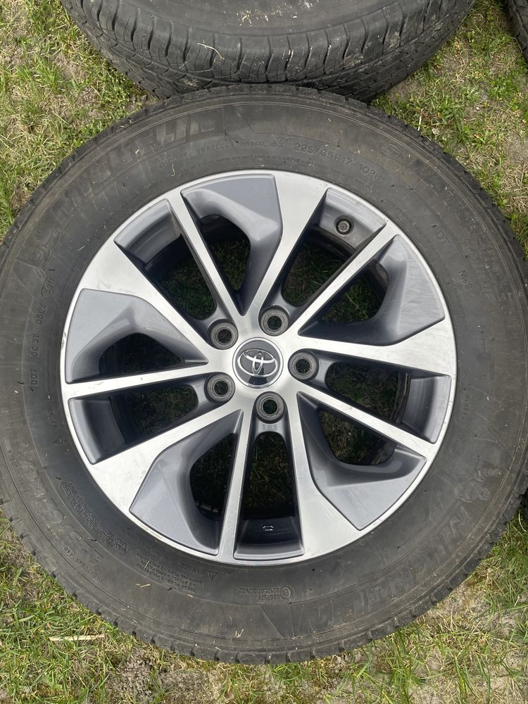 Felgi toyota rav4 opony michelin 225/65R17