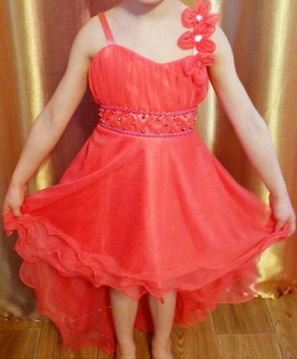 Платье на 4-6 лет