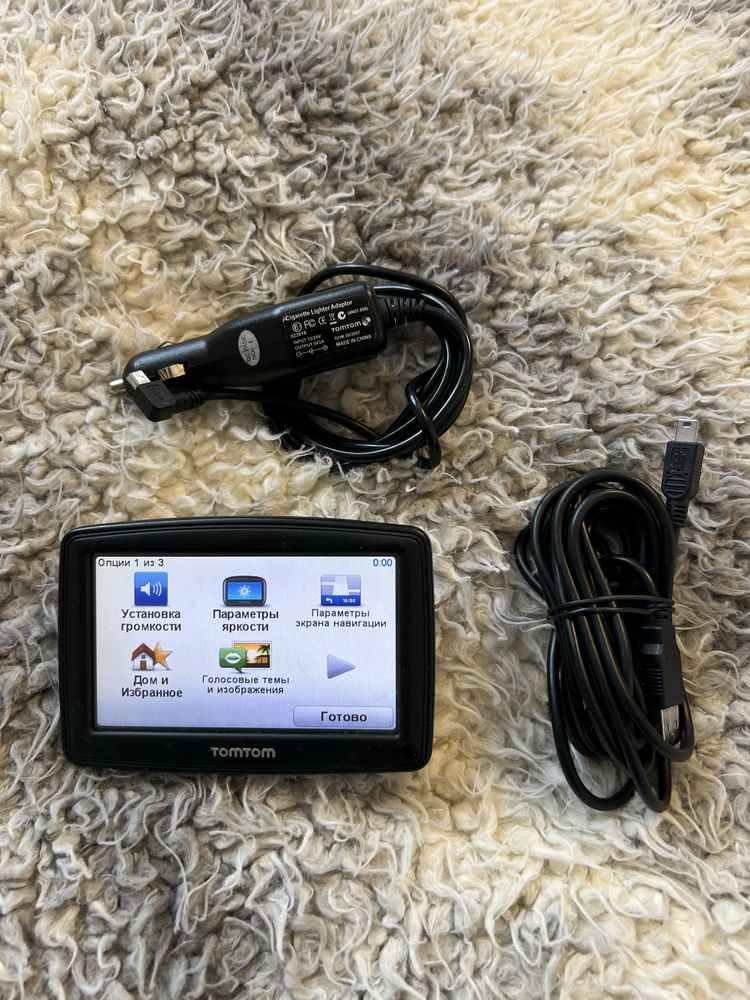 Tom-tom 4ETO3 Автомобільний GPRS навігатор і блок живлення з Німеччини