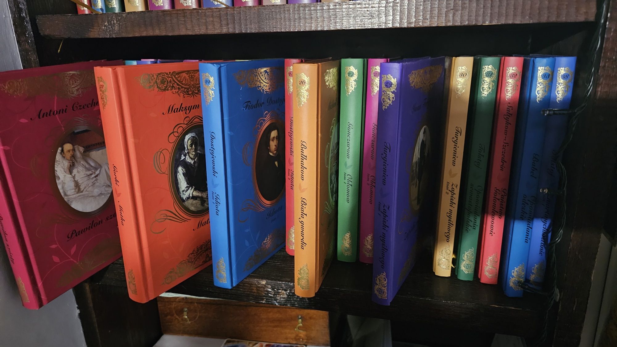 Klasyka rosyjska, kolekcja wyd.Hachette  33 tomy, literatura rosyjska.