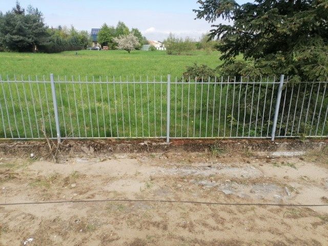 Przeslo ogrodzenia