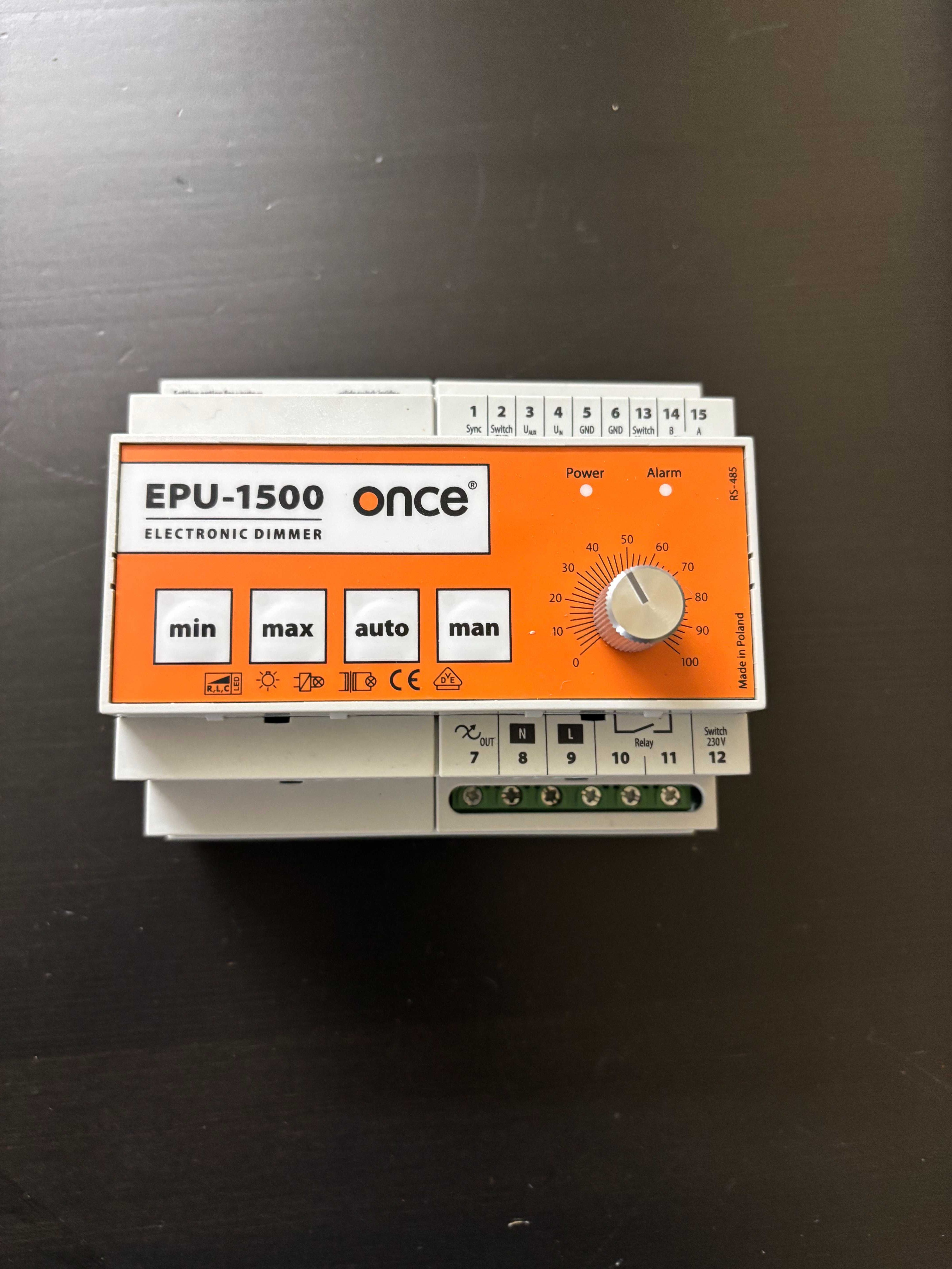 Uniwersalny regulator oświetlenia EPU-1500 ściemniacz