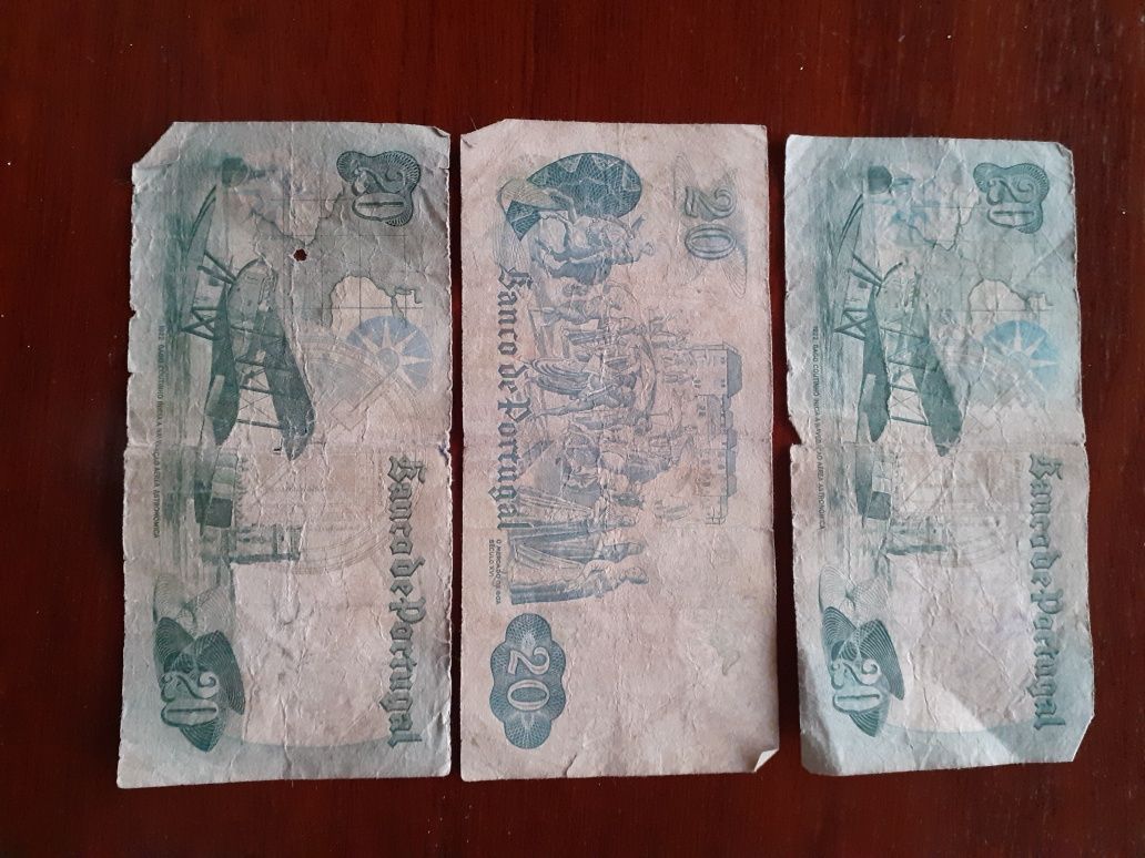 Notas de vinte escudos.