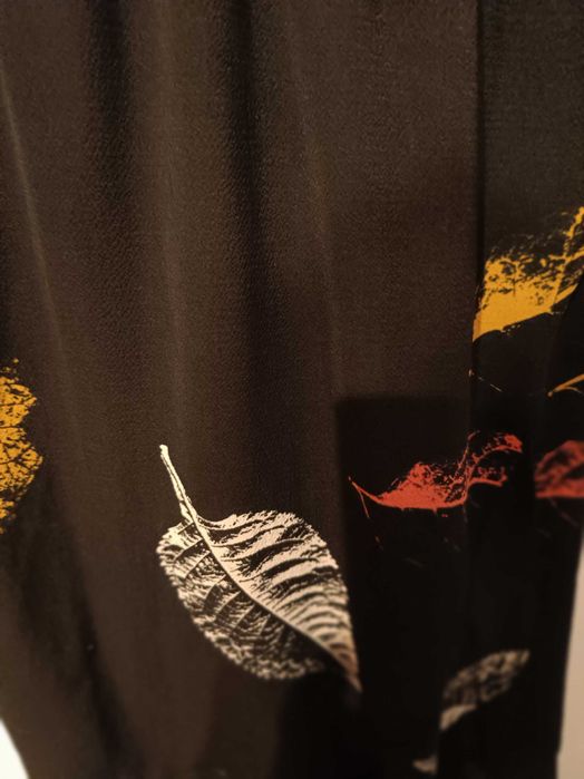 Vestido tecido fino traçado na cintura