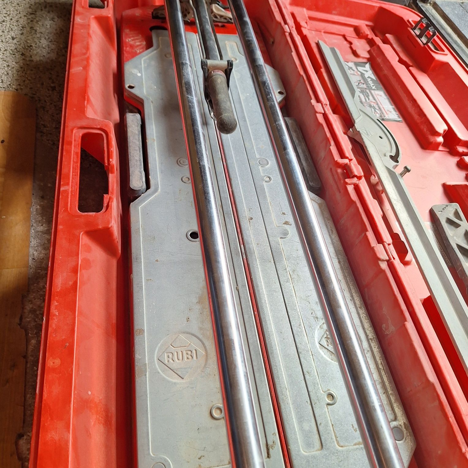 Przecinarka RUBI TX- 1020MAX do gresu u ceramiki
